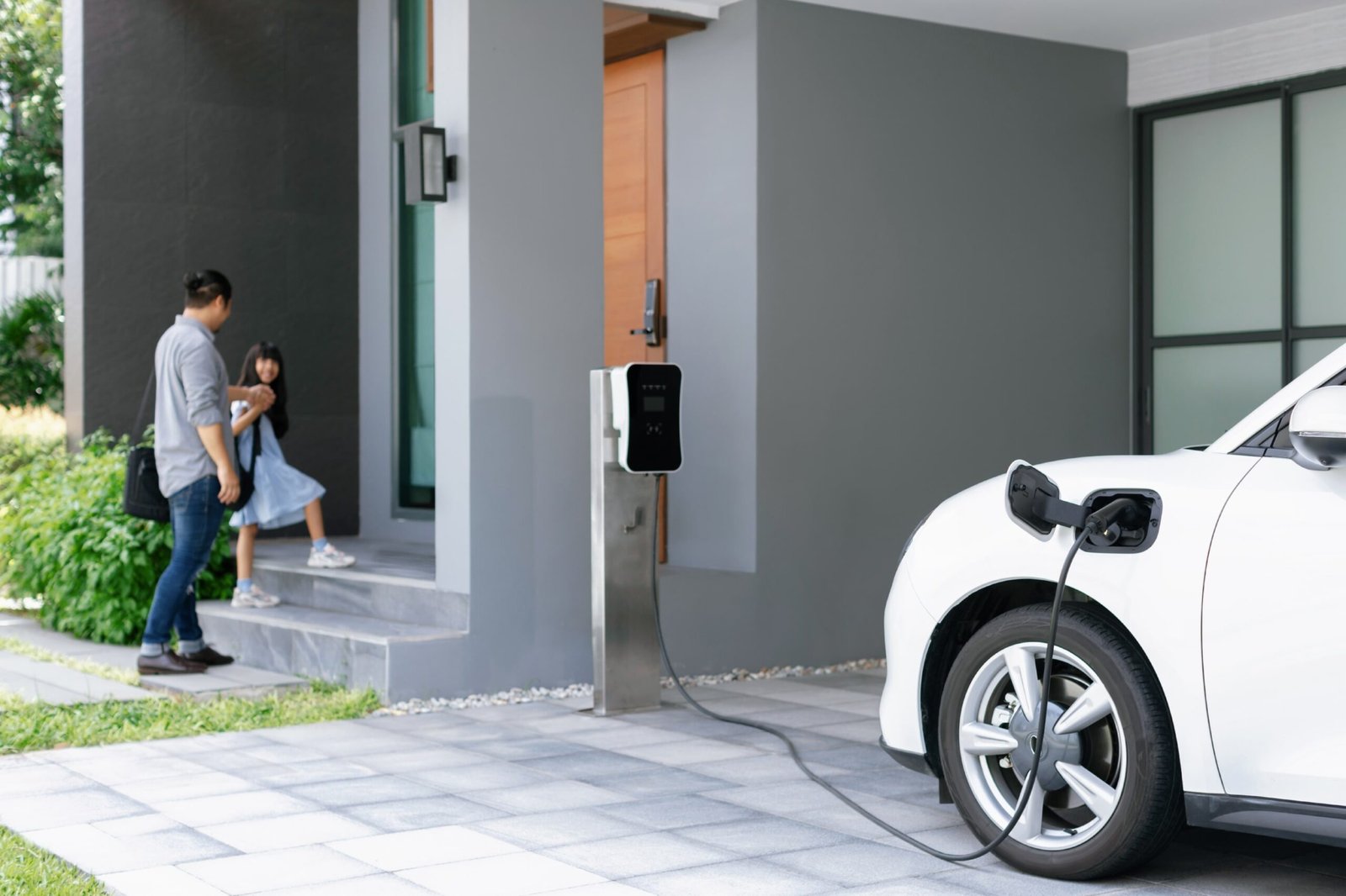 AC vs DC EV Charging: Key Differences and Which One to Use
